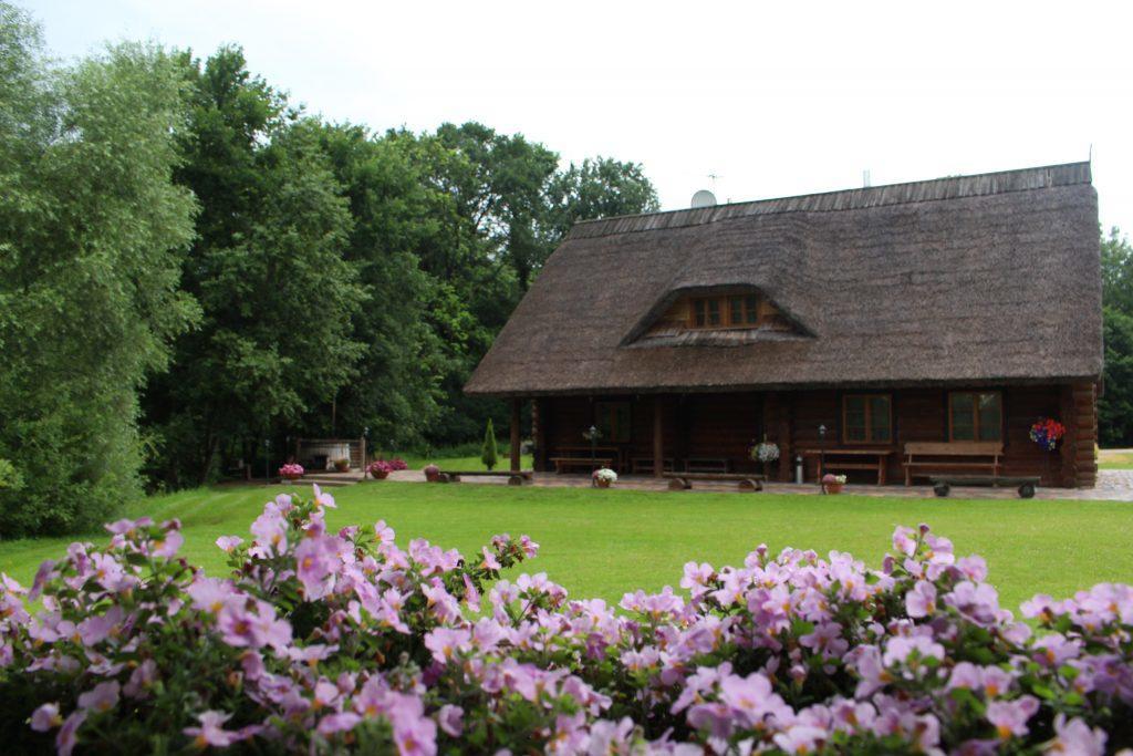 Viesu Nams Barzi Hotel Tinuzi Kültér fotó